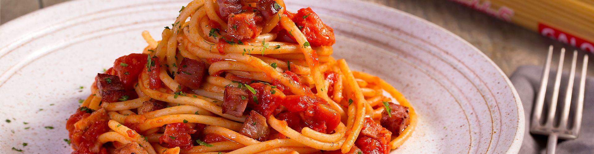 Macarrão Alla Matriciana
