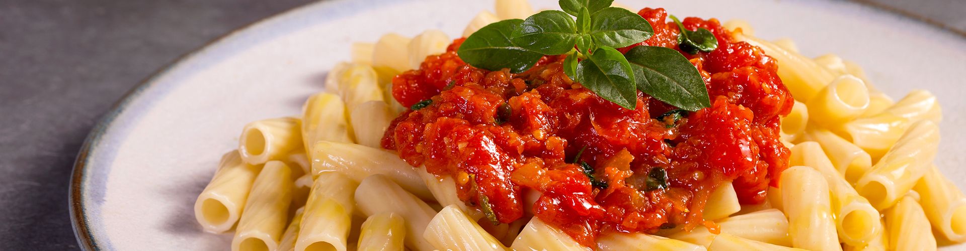 Macarrão ao Molho Sugo