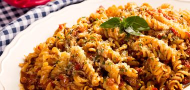 Receita Macarrão ao Molho Bolonhesa