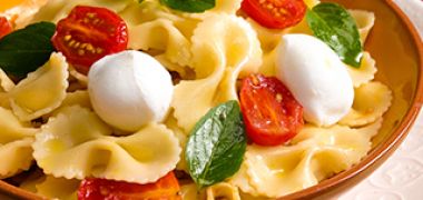 Receita Macarrão à Caprese
